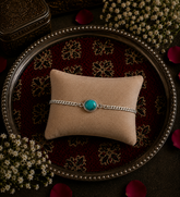 Oval turquoise thin chain style bracelet in pure silver