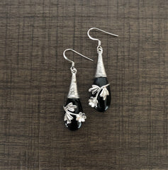 Black onyx floral creeper pattern hangings in pure silver