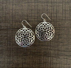 Round cut work earrings in pure silver