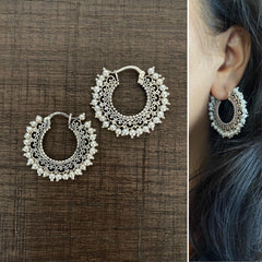 3 cm diameter single line shell pearl balis in pure silver