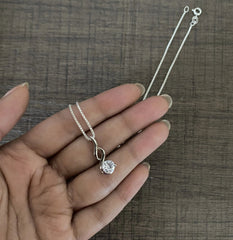 6mm single stone double paisley pendant with an 18’’ chain in pure silver