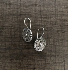 1.7cm diameter carving work round loop earrings in pure silver