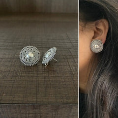 2.2 cm diameter carving rava work studs in pure silver