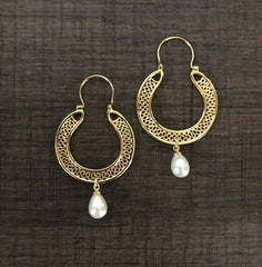 3.7 cm diameter cut work balis with pearl drops in 22 kt gold plating made in pure silver