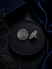 2cm diameter round flower pattern studs in pure silver