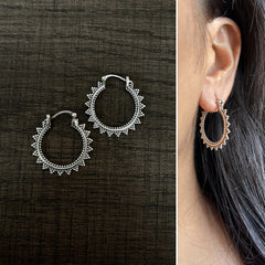 Triangular rava work edgy balis in pure silver