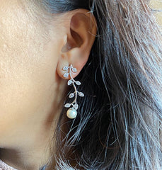 Pure silver cz stone leaf pattern long earrings with pearl drops