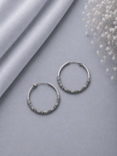 3.5 cm diameter wire work balis made in pure silver