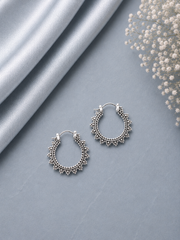 Triangular rava work edgy balis in pure silver