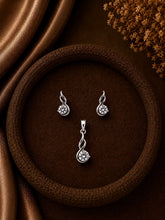 Double paisley single cz stone pattern earrings and pendant in pure silver