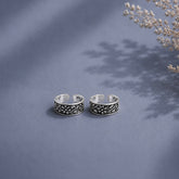 Floral carving and rava work toe ring in pure silver (one pair)