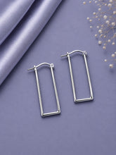 Sleek rectangle balis in pure silver