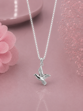 Dove pendant with an 18'' chain in pure silver