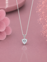 Pear shape cz stone pendant with an 18'' chain in pure silver