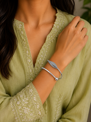 Rounded ends and oxidized leaf pattern kada in pure silver