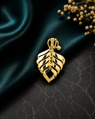 Krishna Morpankh and Bansuri motif 22kt. gold plated pendant in pure silver