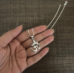 Auspicious big Om pendant with a 4mm cz stone and an 18'' chain in pure silver
