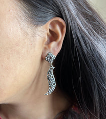 Flower and knife pattern beaten texture dangling studs in pure silver