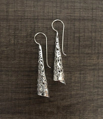 6.5 cm long filigree cut work hangings in pure silver