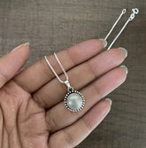 1.2cm diameter Pearl rava pendant with an 18'' chain in pure silver