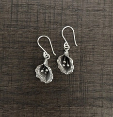 Handmade trumpet flower pattern hangings in pure silver