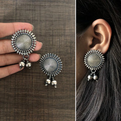 3cm diameter antique finish studs with ball hangings in pure silver