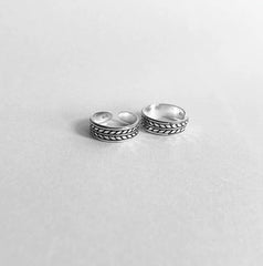 Leaf pattern carving work toe ring in pure silver (one pair)
