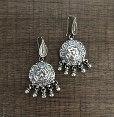Light weight antique finish handmade texture earrings in pure silver