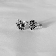 Peacock pattern toe ring in pure silver (one pair)