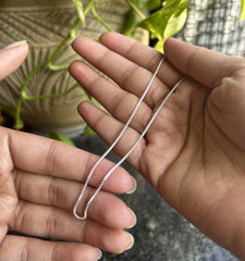 Simple box pattern thin 18'' chain in pure silver