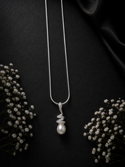 Studded spiral pearl pendant with a 20inch shiny chain in pure silver