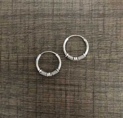 1.7 cm diameter wire carving work balis in pure silver