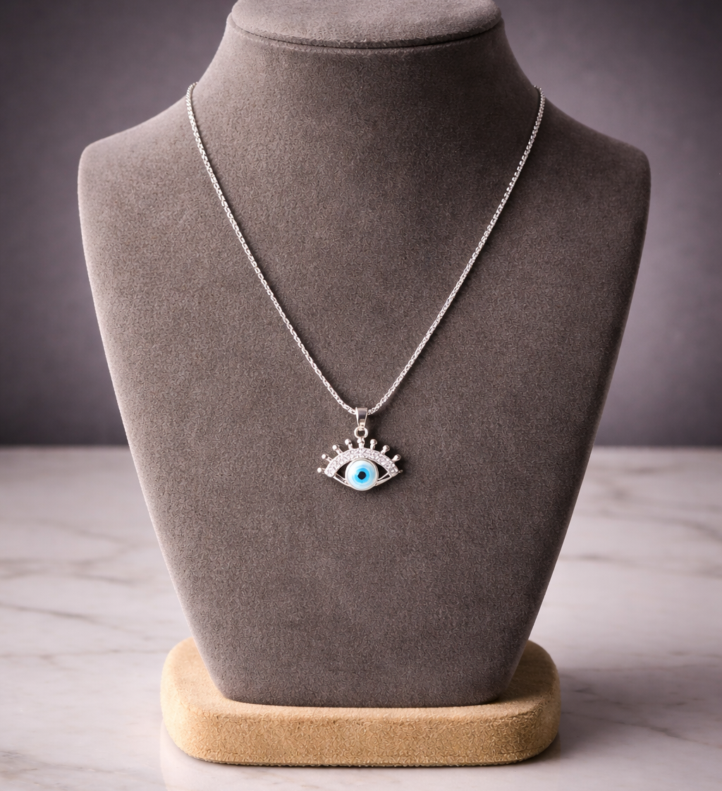 Sparkling evil eye shape cz stone studded pendant with an 18inch thick chain in pure silver