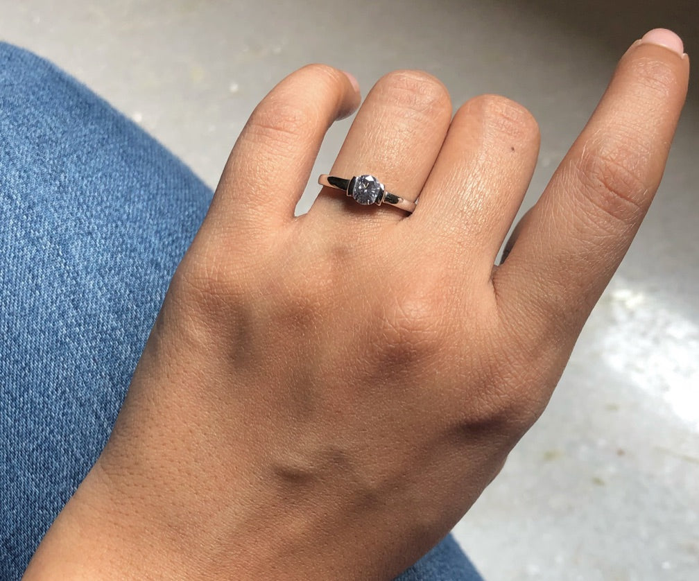 5mm single cz ring with a thick band in pure silver