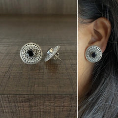 2 cm diameter carving rava work studs with a black onyx cut stone center in pure silver