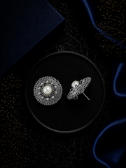 Big size 2.5 cm diameter rava work studs with a pearl center in pure silver