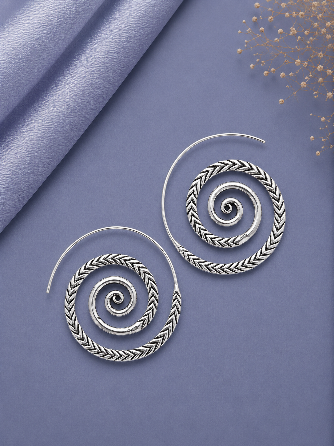 4 cm diameter pure silver spiral hoops