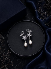 Flower with loop pattern multi cz stone pearl drop studs in pure silver