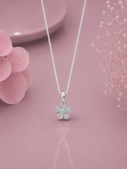 Flower pendant with multiple cz stones with an 18 inch chain in pure silver