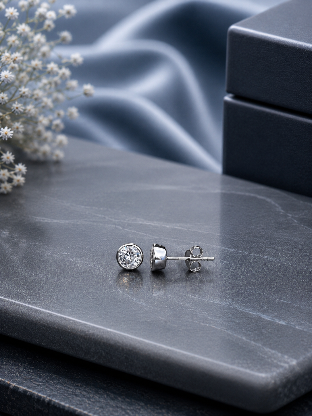 5mm single cz bezel setting studs in pure silver