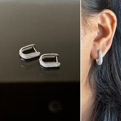 Diamond setting cz stone studded balis in pure silver