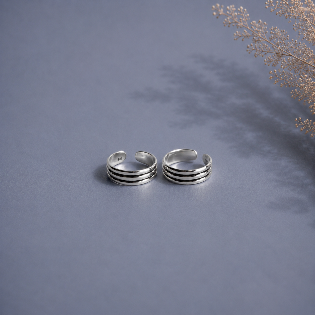 Three line pattern toe ring in pure silver (one pair)