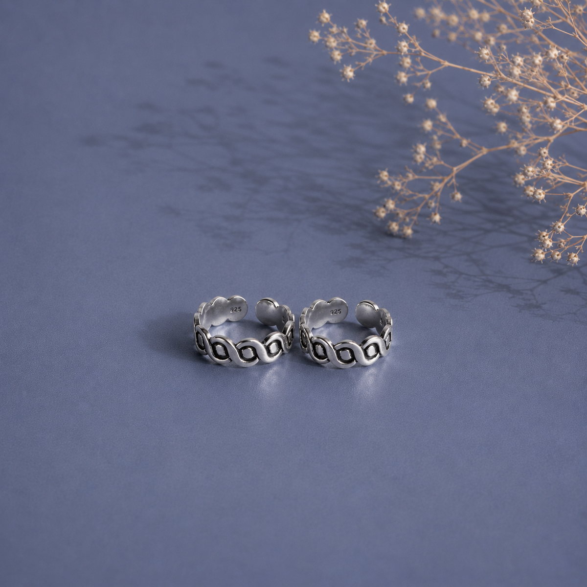 Twisted rope pattern toe ring in pure silver (one pair)