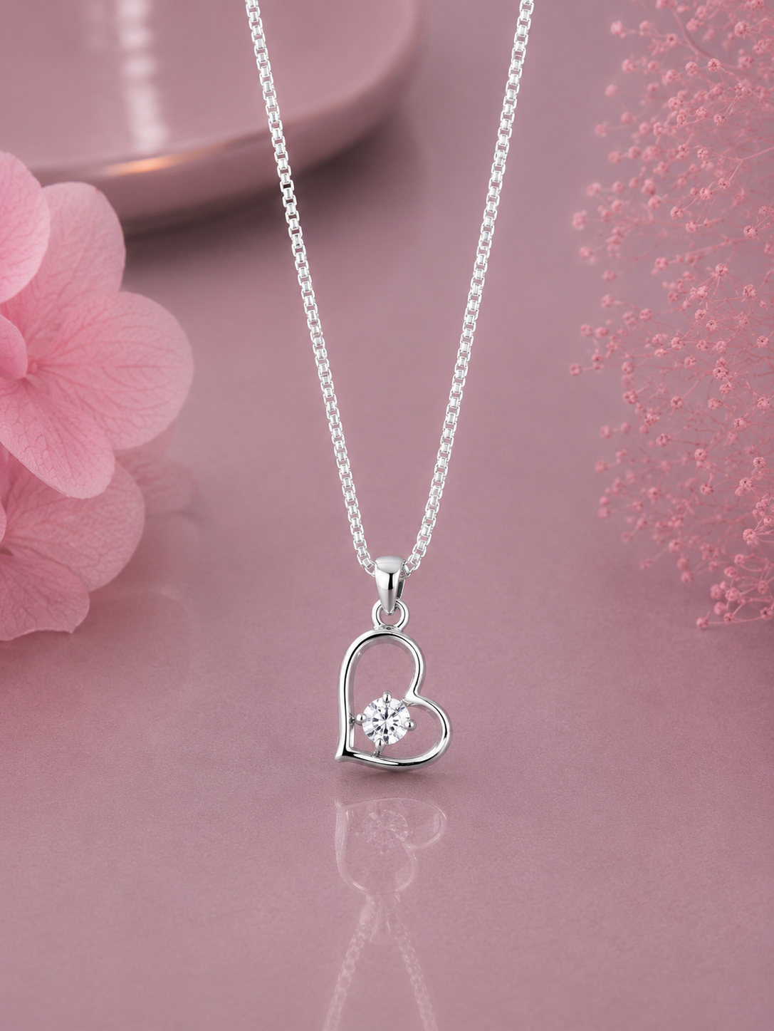 Valentine heart pendant with an 18'' chain made in pure  silver