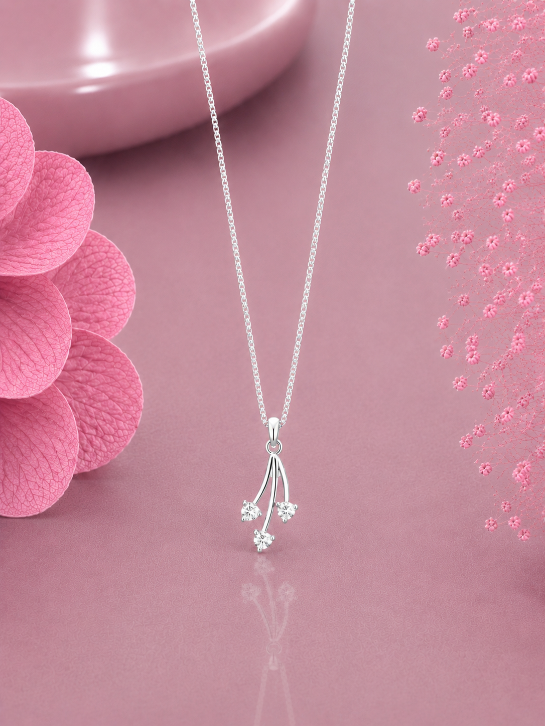 Three lines with three cz stones pendant with an 18inch chain in pure silver