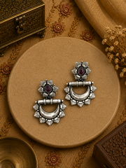 Bold kemp stone carving work earrings in pure silver