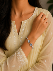 Knotted ends plain kada in pure silver