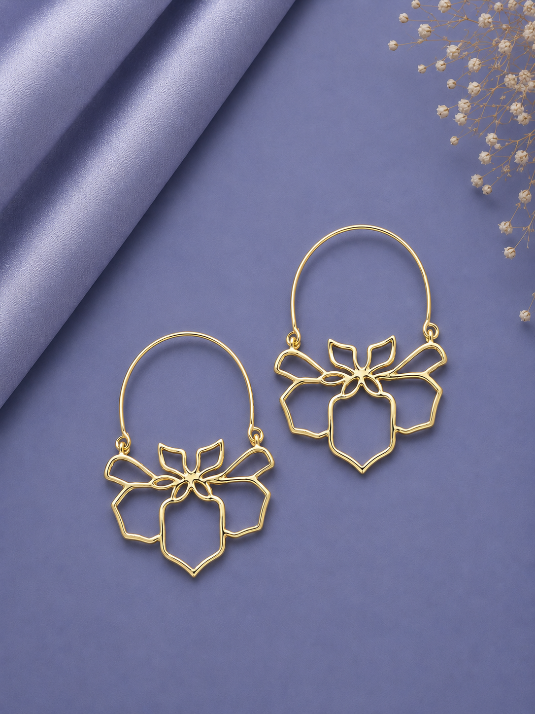 Floral cut work balis in pure silver with 22 kt gold plating