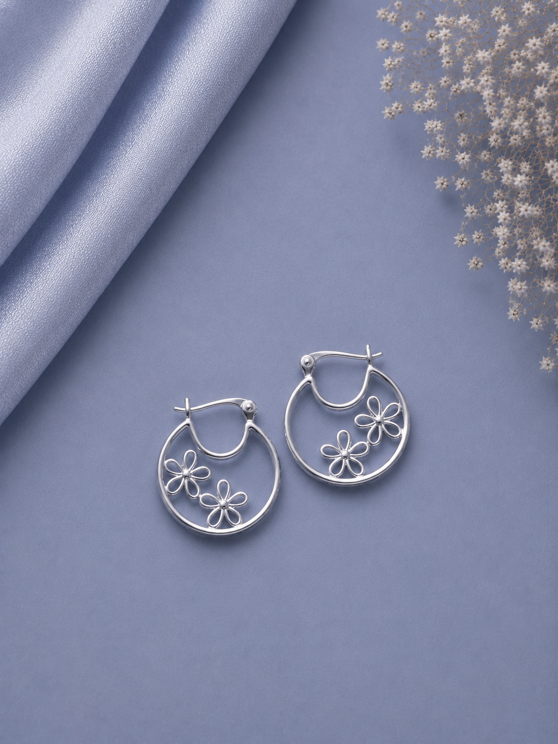 Two flower thin wire work balis in pure silver