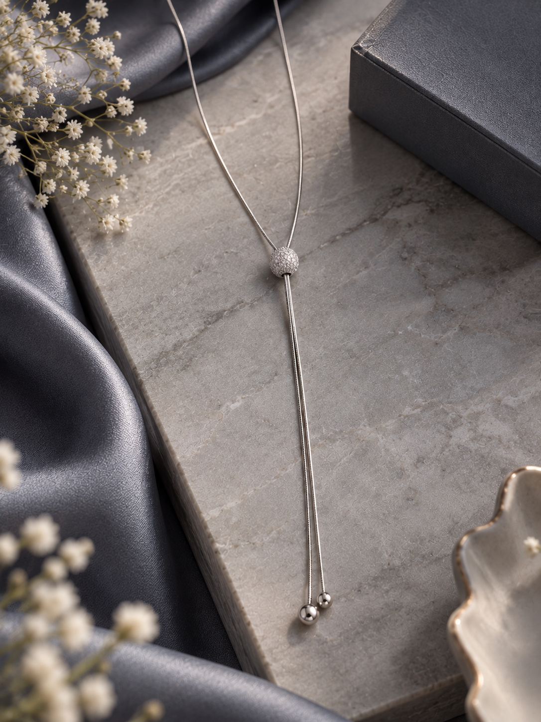 Adjustable studded ball Italian necklace in pure silver